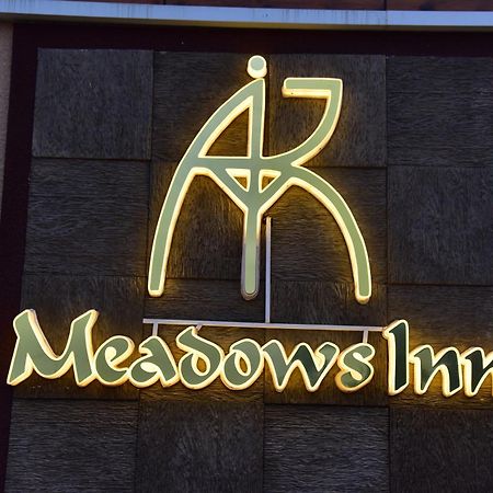 מייזור Meadows Inn מראה חיצוני תמונה