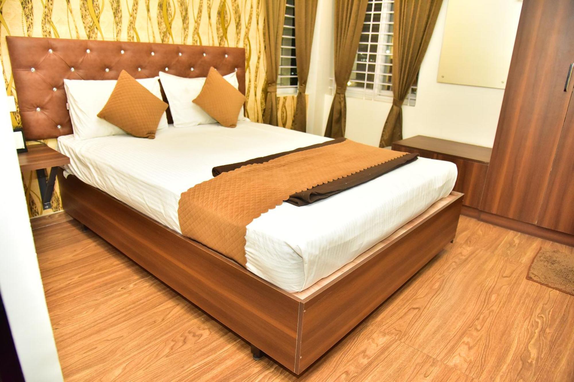 מייזור Meadows Inn מראה חיצוני תמונה
