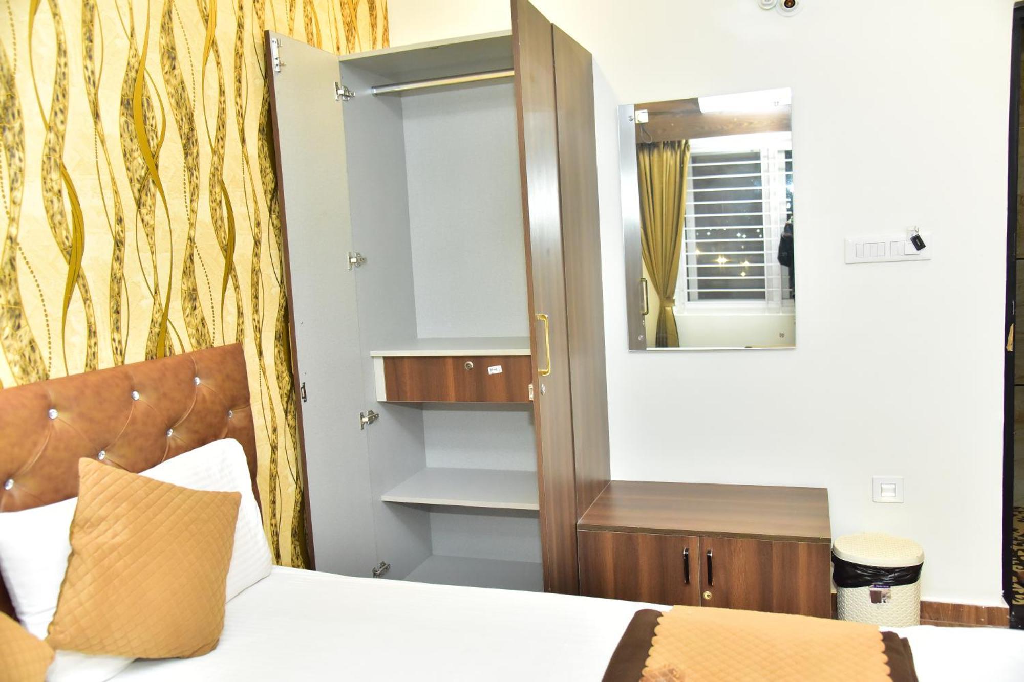 מייזור Meadows Inn מראה חיצוני תמונה