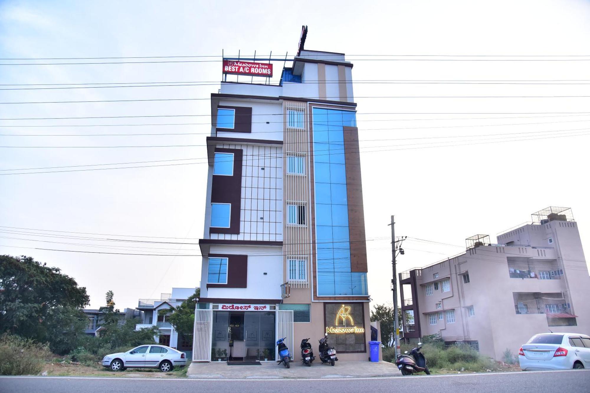 מייזור Meadows Inn מראה חיצוני תמונה