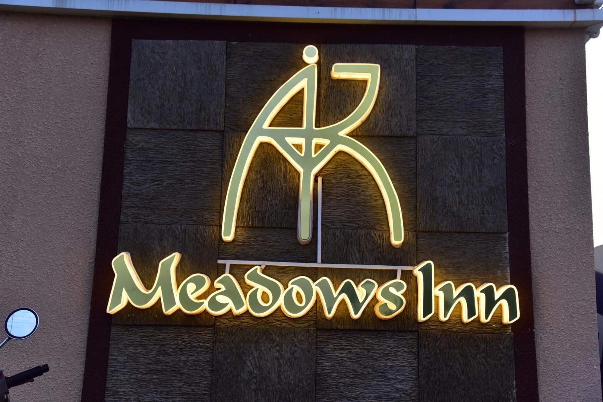 מייזור Meadows Inn מראה חיצוני תמונה